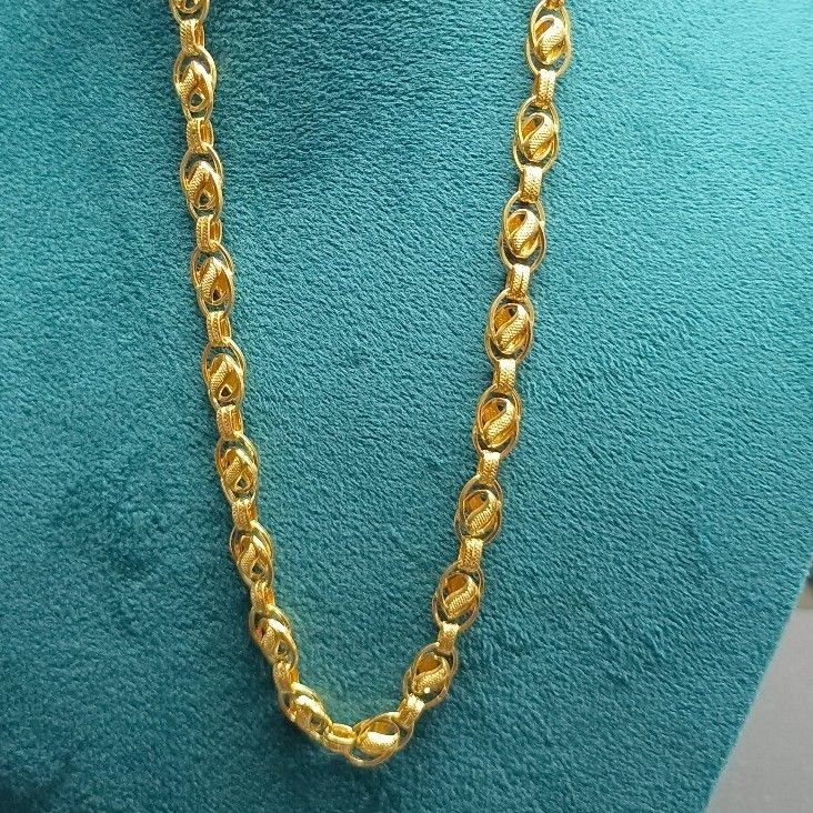 916 Gold Hollow Chain