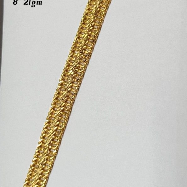 22crt Gold Fancy Lucky