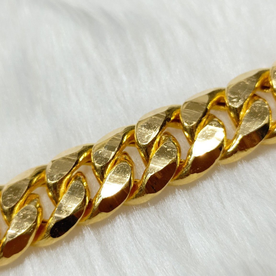 22crt Gold carab lucky