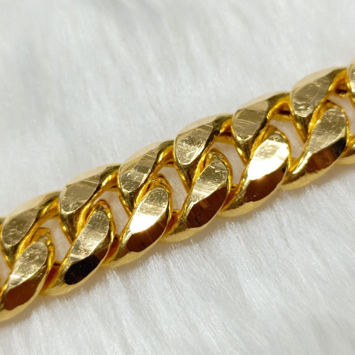 22crt Gold carab lucky